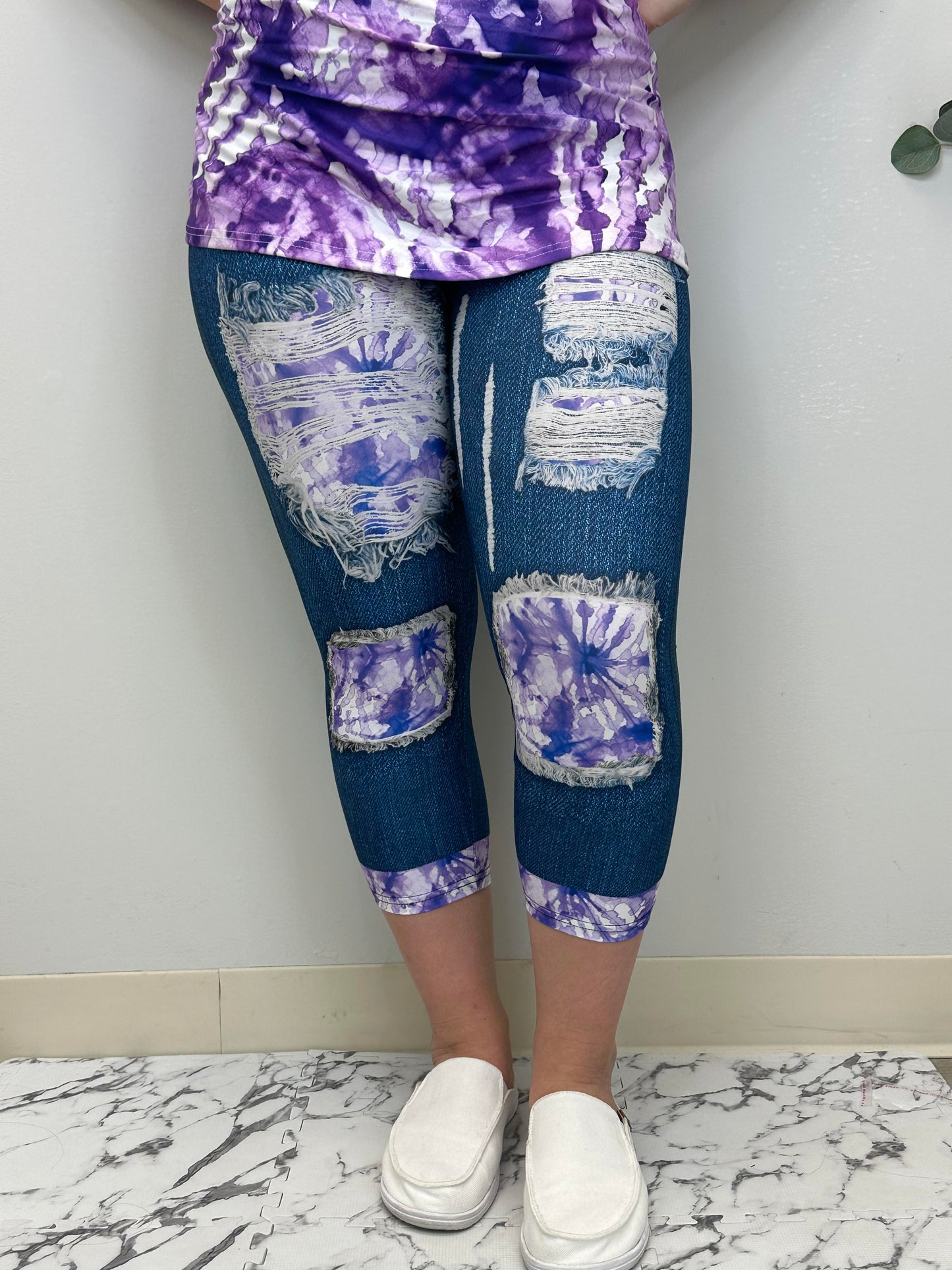 Daring Purple Capri w/ Butt Pockets